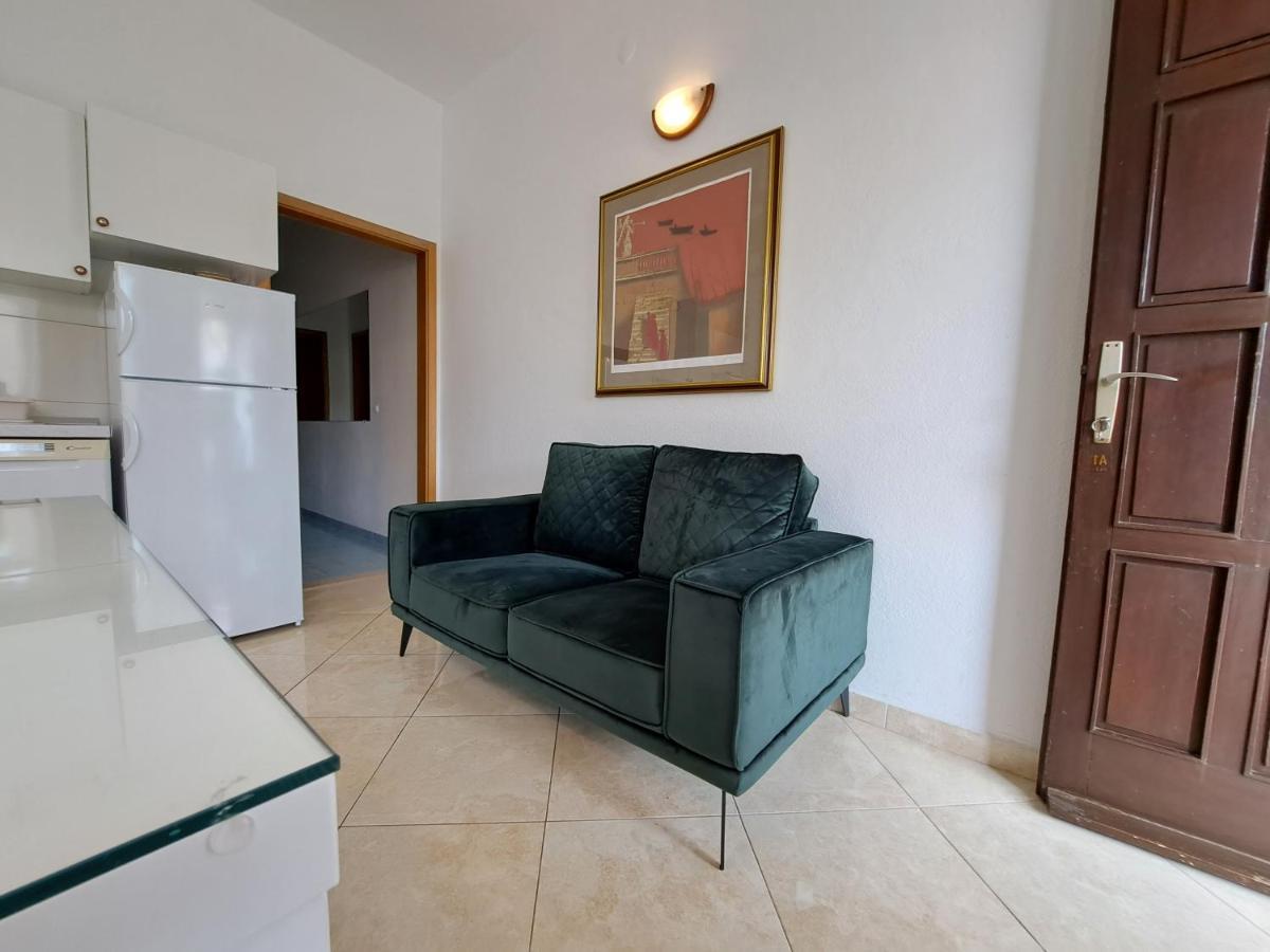 Apartments4You Supetar-The Best And Most Popular Apartments For Discovering The Island - Free Parking - 200 Meters From The Beach חדר תמונה
